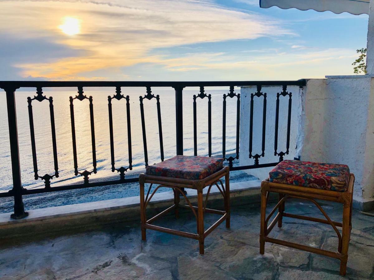 Seafront Maisonette In فوركا المظهر الخارجي الصورة