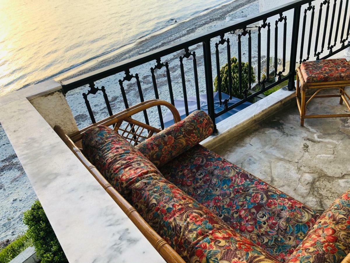 Seafront Maisonette In فوركا المظهر الخارجي الصورة