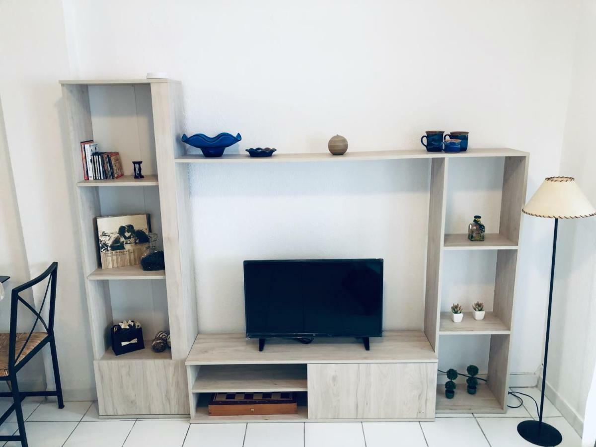 Seafront Maisonette In فوركا المظهر الخارجي الصورة
