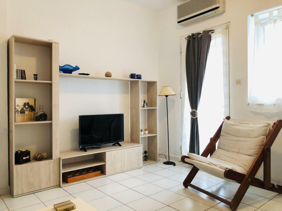 Seafront Maisonette In فوركا المظهر الخارجي الصورة