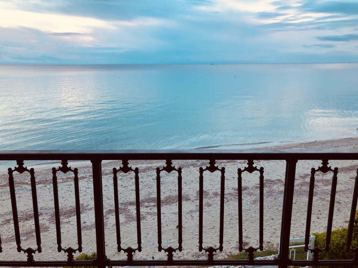 Seafront Maisonette In فوركا المظهر الخارجي الصورة